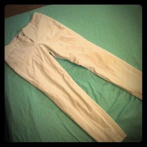 Juniors white fitted ankle length pants